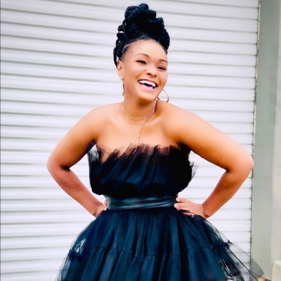 Meet your Posher, Lavette - Picture 1 of 1